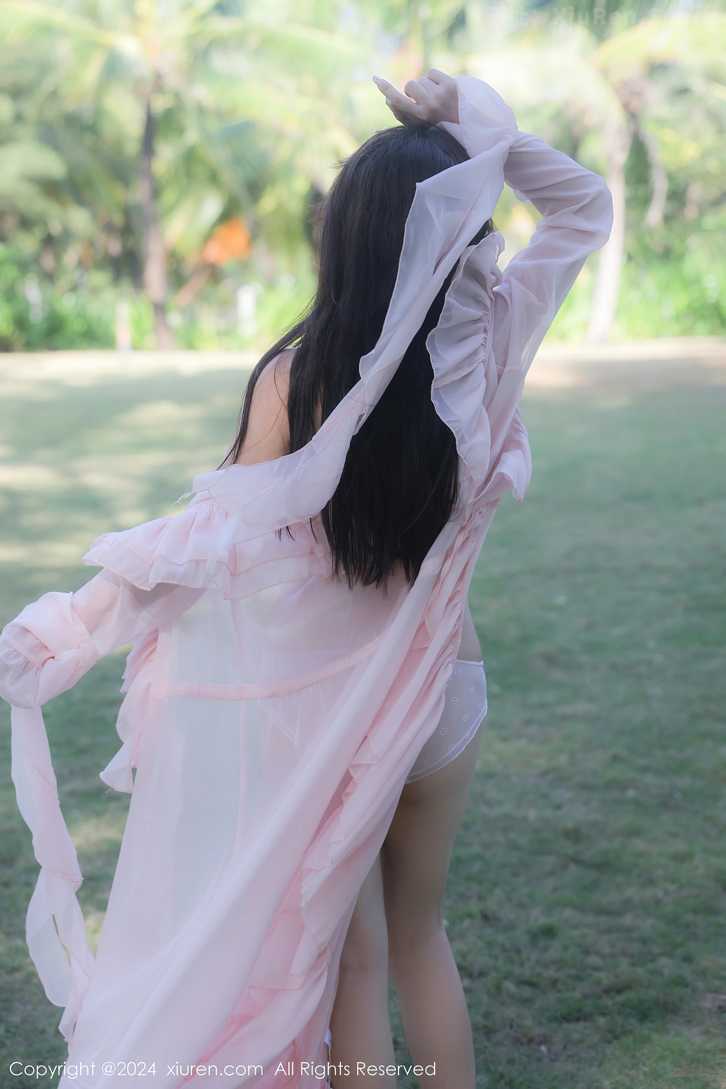 图片[5]-[XiuRen秀人网]VOL.8007 模特小薯条nienie户外性感粉色薄纱长裙半脱秀惹火身材诱惑写真59P-秀人网官方网站